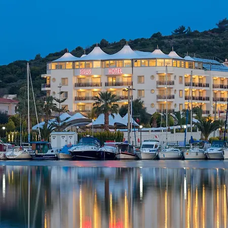 Sisus Marina Hotel Çeşme