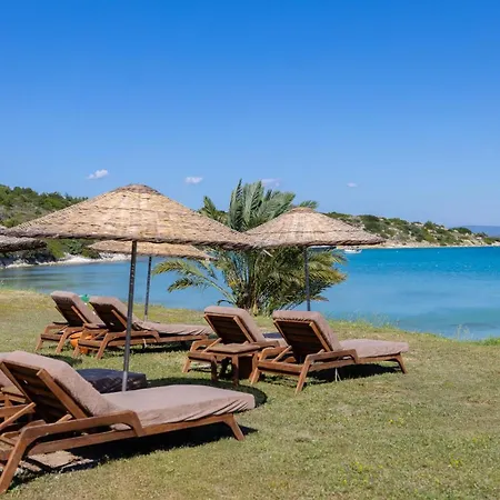 מלון Sisus Marina 4*