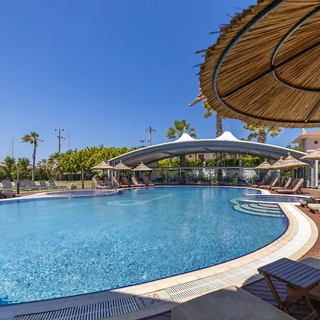 Sisus Marina מלון 4*
