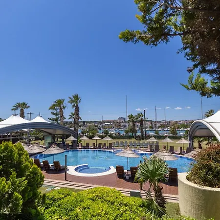 Sisus Marina מלון 4*