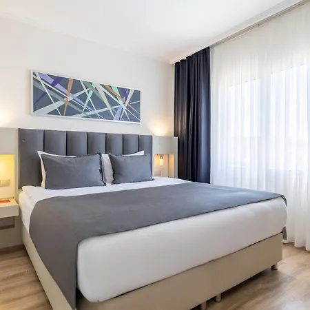 Sisus Marina מלון 4*