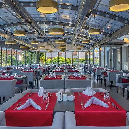 מלון Sisus Marina 4*