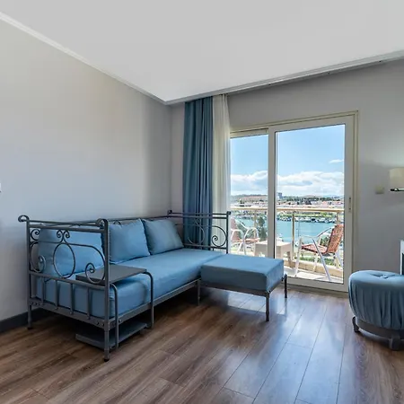 Sisus Marina Hotel Cesme