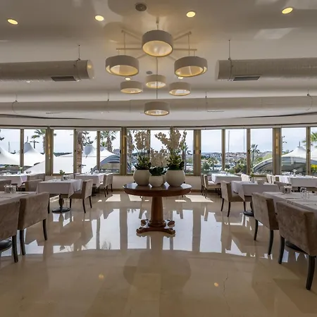 Sisus Marina Hotel