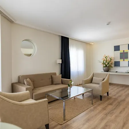 Sisus Marina Hotel Çeşme