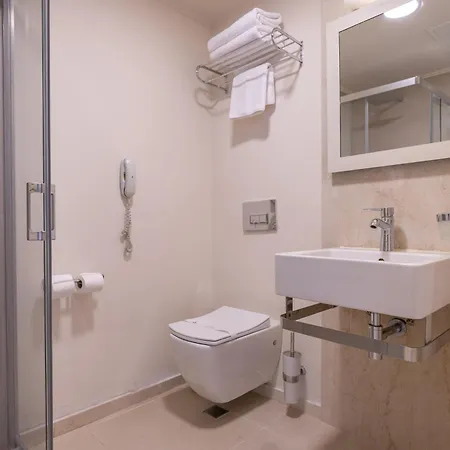 Sisus Marina Hotel Çeşme